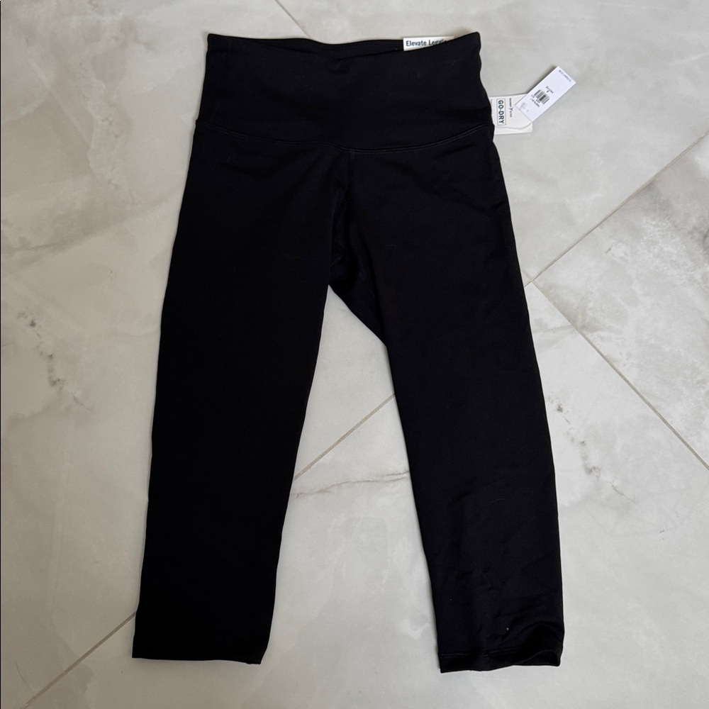 NEW - Old Navy High Go Dry Elevate Leggings